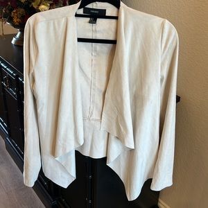 Cropped faux suede cream colored jacket like new size Small
